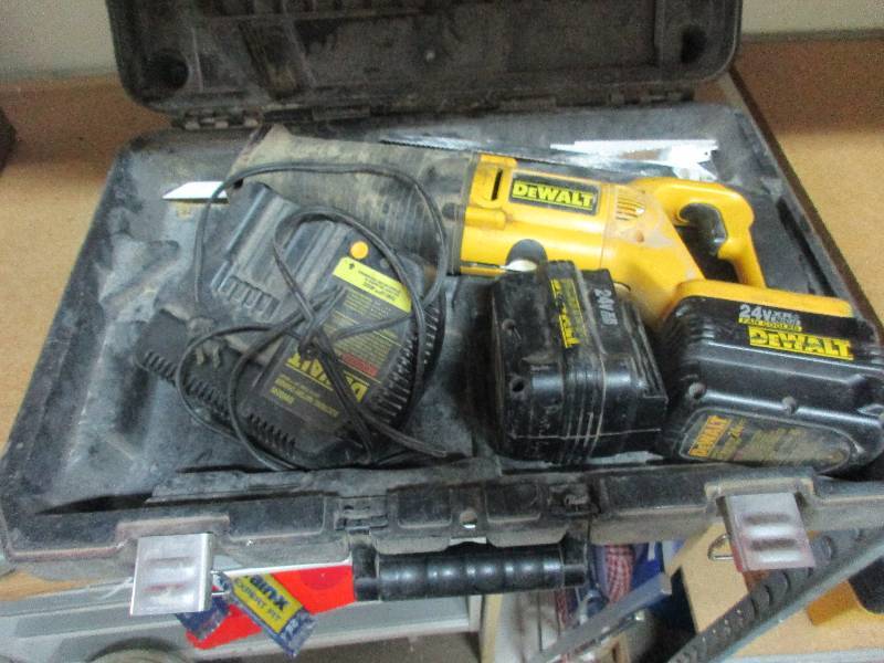 lot 43 image: dewalt 24 volt XR saws all w 2 batteries