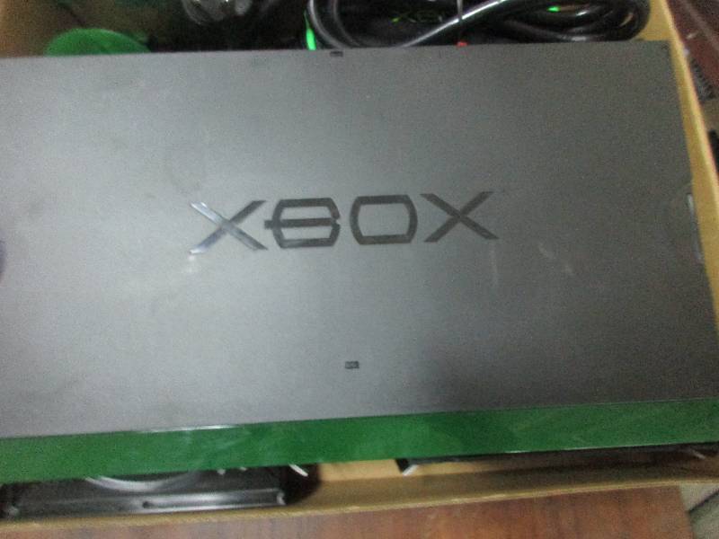 lot 72 image: x box game manager