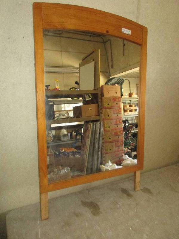 lot 84 image: mirror