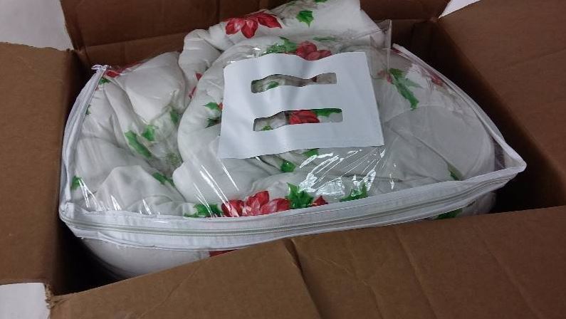 Alcove 8Pc Poinsettia Garland Multi Queen Comforter Set - Full Size