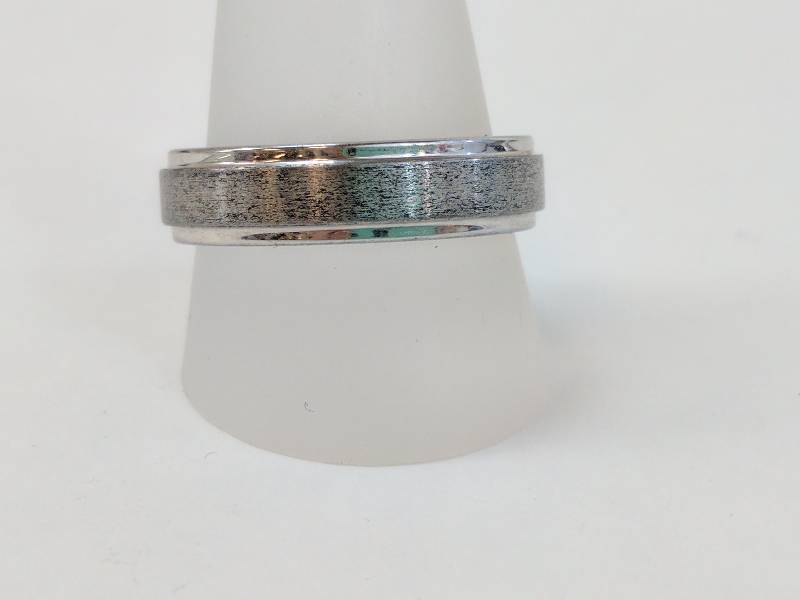 Lot of Mens jewelry (NON PRECIOUS) Stainless Steel and Tungsten