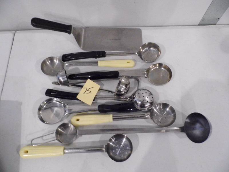 Assorted Kitchen Utensils