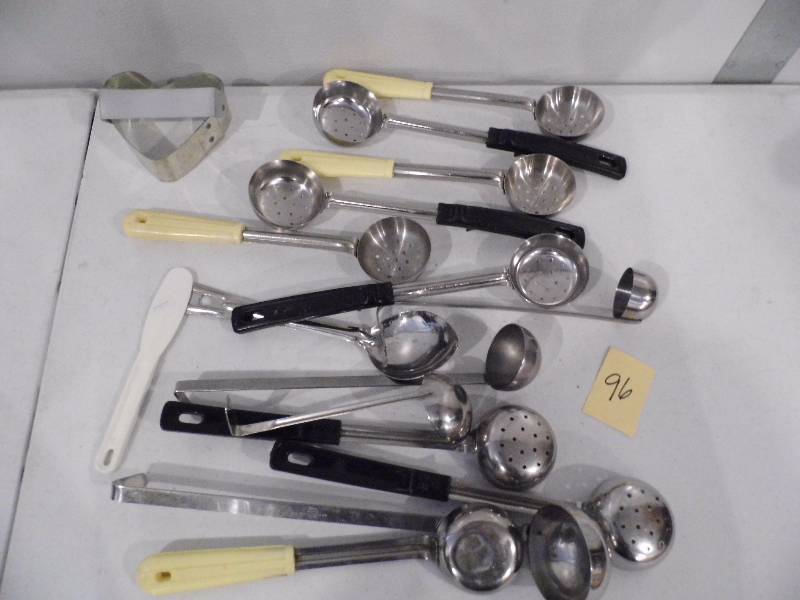 Assorted Kitchen Utensils