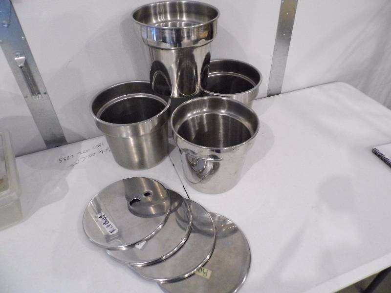 Lot of 4 Stainless Steel Steam Table Inserts wLid