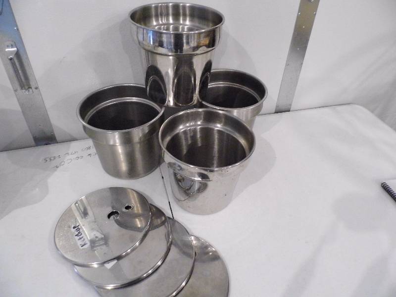 Lot of 4 Stainless Steel Steam Table Inserts wLid