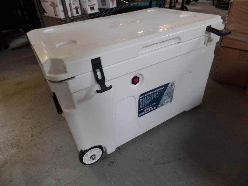 NICE ROTO MOLDED COOLER