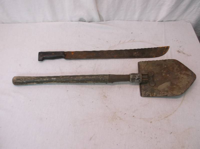 Military Shovel