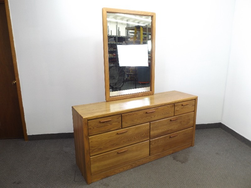 Mint Solid Wood Conant Ball Lowboy 7 Drawer Dresser Ec 200 Mid