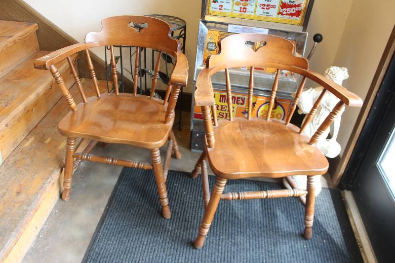 lot 70 image: Lot of (2) Wood Kitchen Chairs