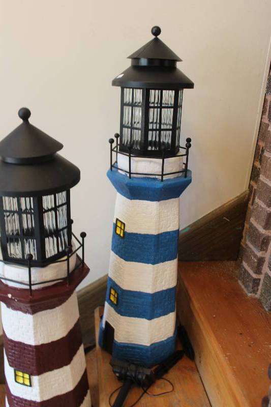 lot 74 image: Replica Outdoor Solar Light House