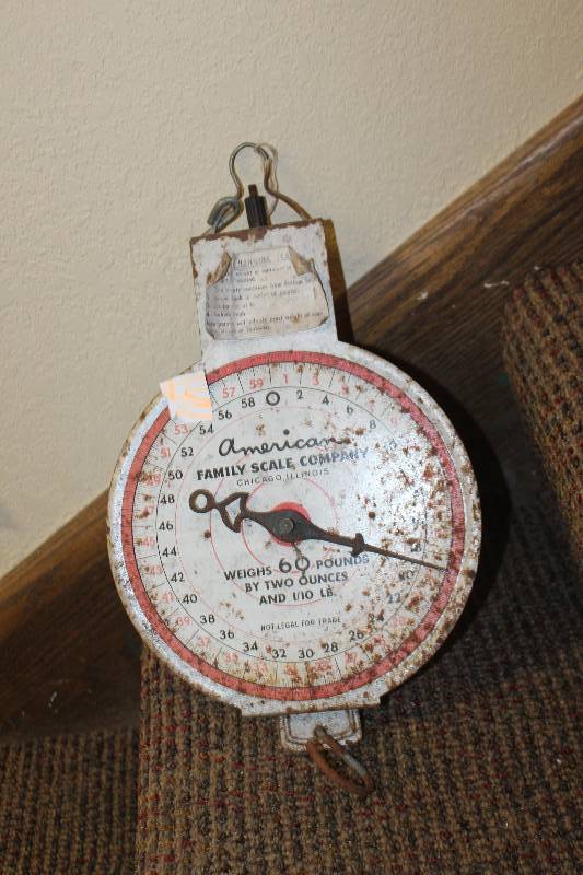 lot 98 image: American 60lb. Scale