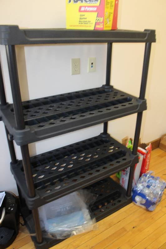 lot 114 image: 4-Shelf Display Rack