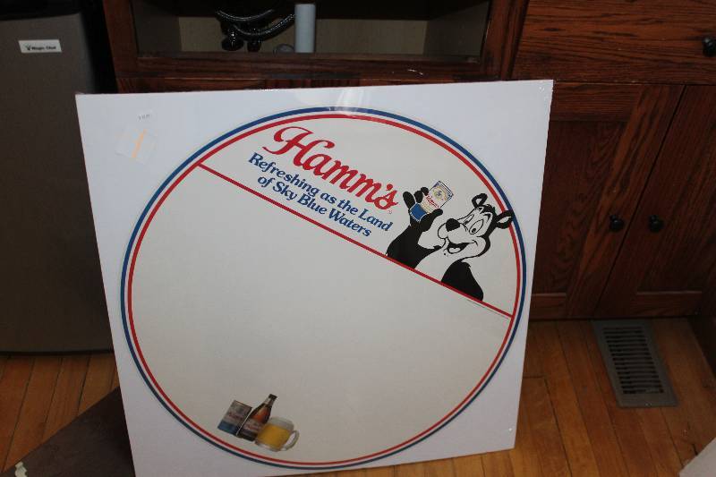 lot 130 image: Hamms Beer Decorative Wall Art