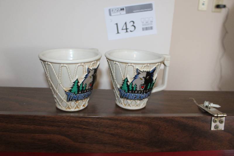 lot 143 image: Lot of (2) Minnesota Wild Mugs