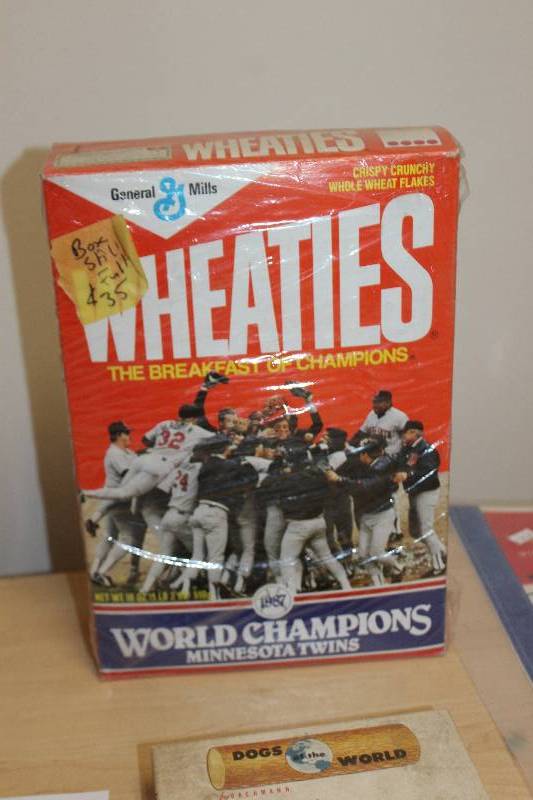 lot 249 image: 1987 Wheaties Minnesota Twins World Series Cereal Box