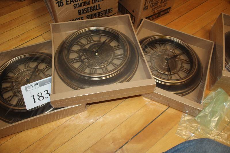 lot 183 image: Lot of (3) Clock Gears Clock