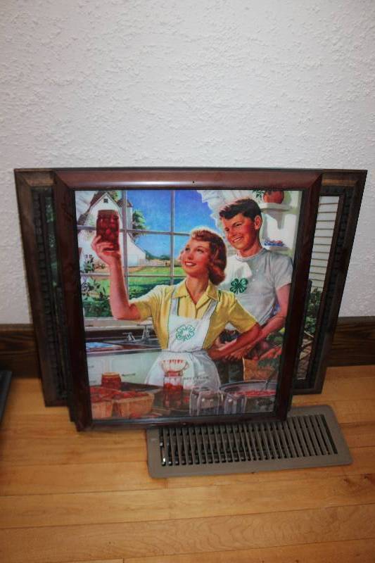 lot 272 image: Lot of (4) Framed Wall Art