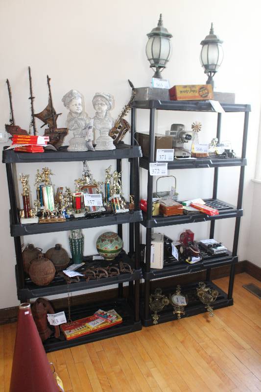 lot 372 image: Lot of (2) 4-Shelf Display Shelves