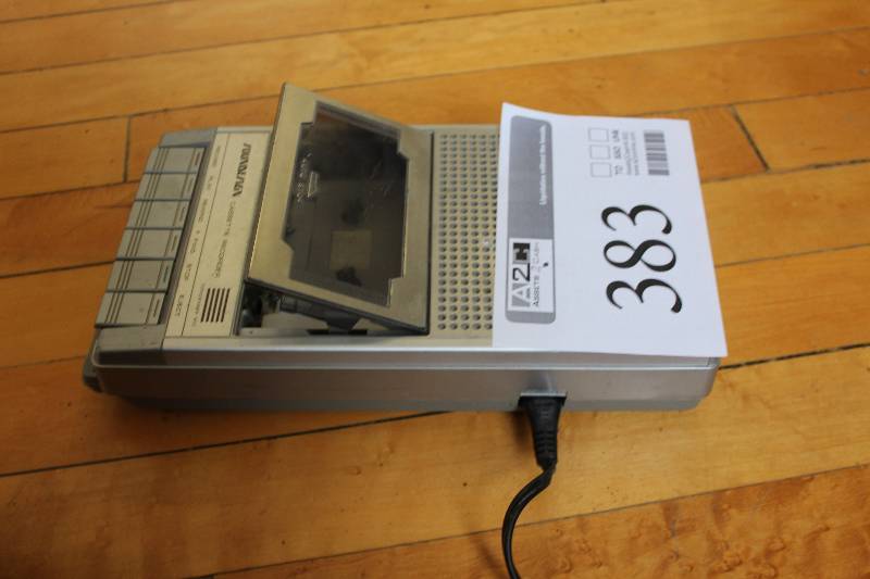 lot 383 image: Soundesign Cassette Recorder
