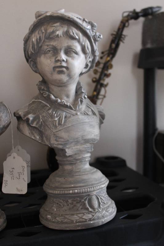 lot 355 image: Statue Of Girl