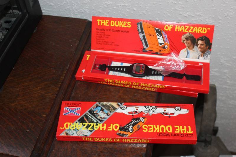 lot 351 image: Lot of (2) Dukes Of Hazzard Wrist Watches