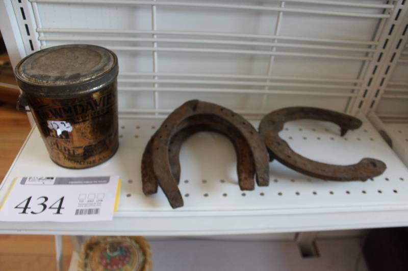 lot 434 image: Horse-shoe Set