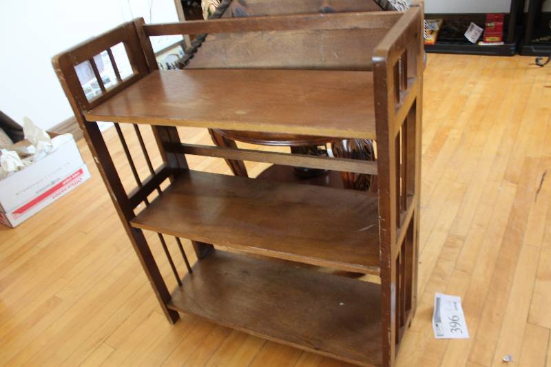 lot 461 image: 3-Shelf Wood Book Shelf