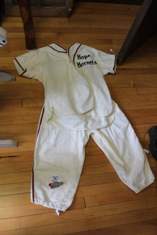 lot 539 image: Vintage 1930-1940s Hope Hornets XL Baseball Jersey