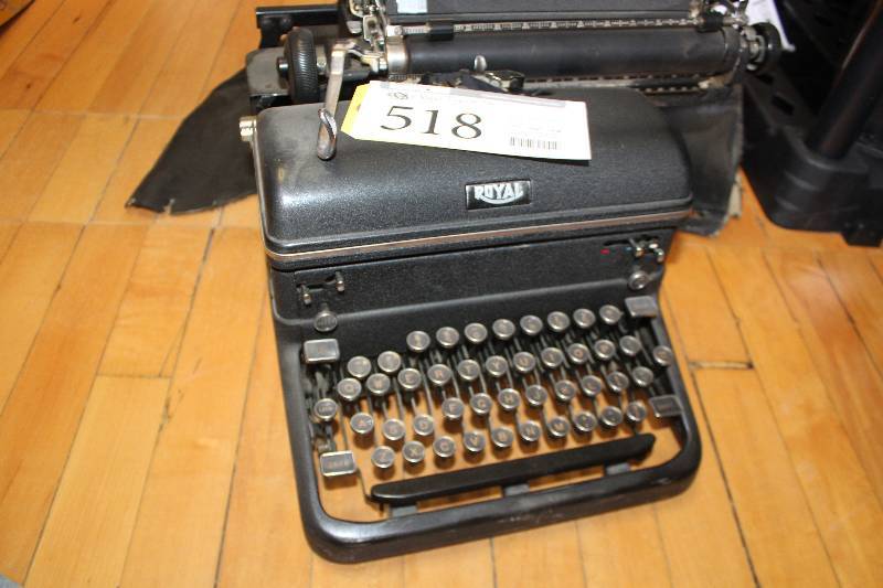lot 518 image: Royal Manual Typewriter