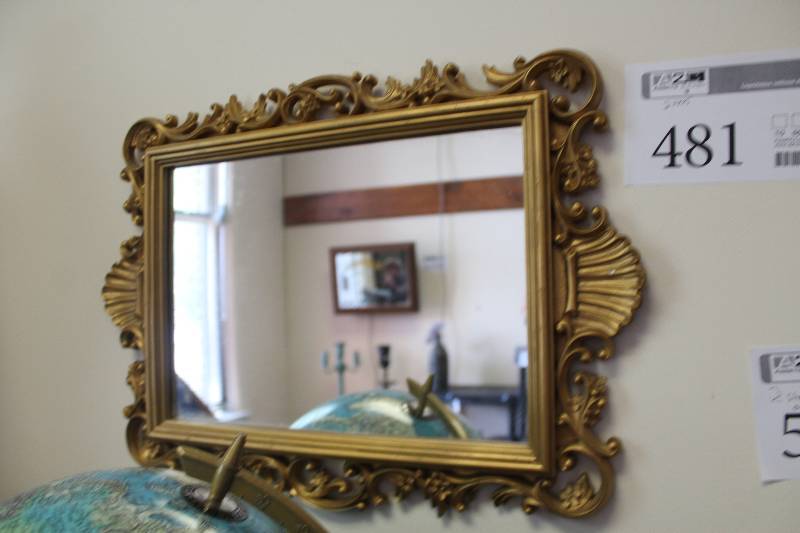 lot 481 image: Decorative Wall Mirror