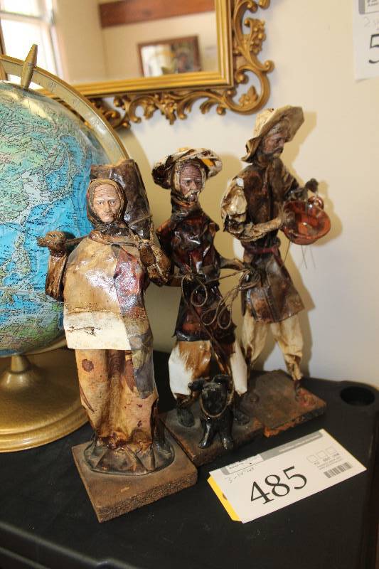 lot 485 image: Lot of (3) Decorative Statues