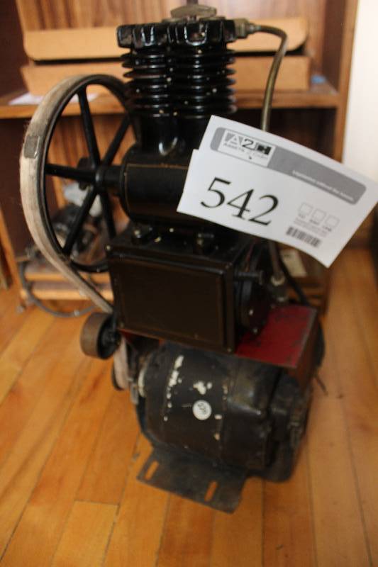 lot 542 image: Ritter Dental Automatic Air Compressor Unit