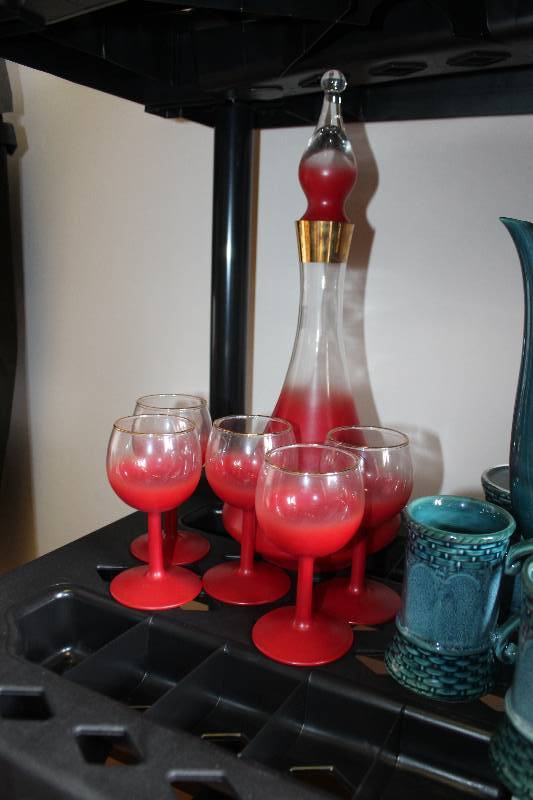 lot 533 image: Red Ceramic Set w Pitcher, 5-Goblets