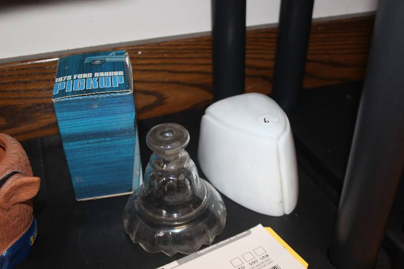 lot 496 image: Lot of (3) Mens After Shave Containers Includes 1973 Ford Ranger Pickup