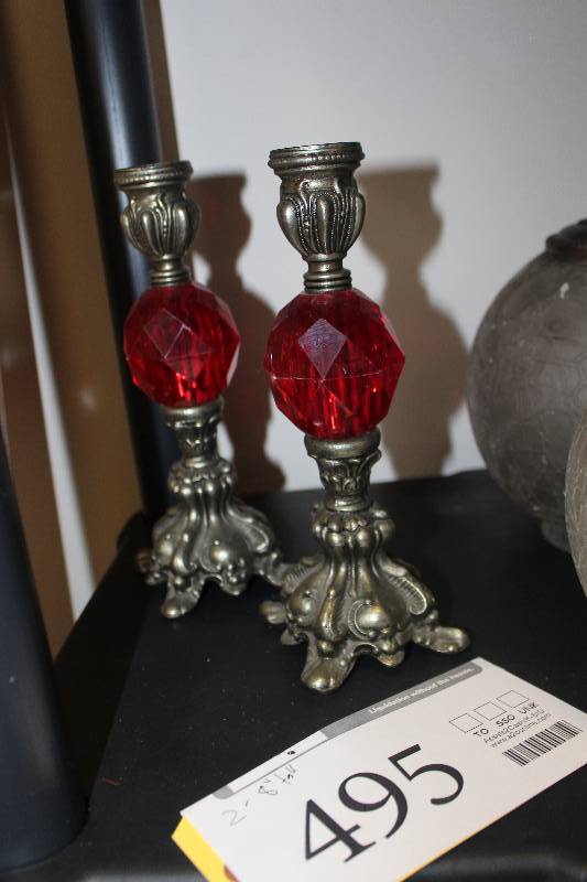 lot 495 image: Lot of (2) Decorative Candle Holders