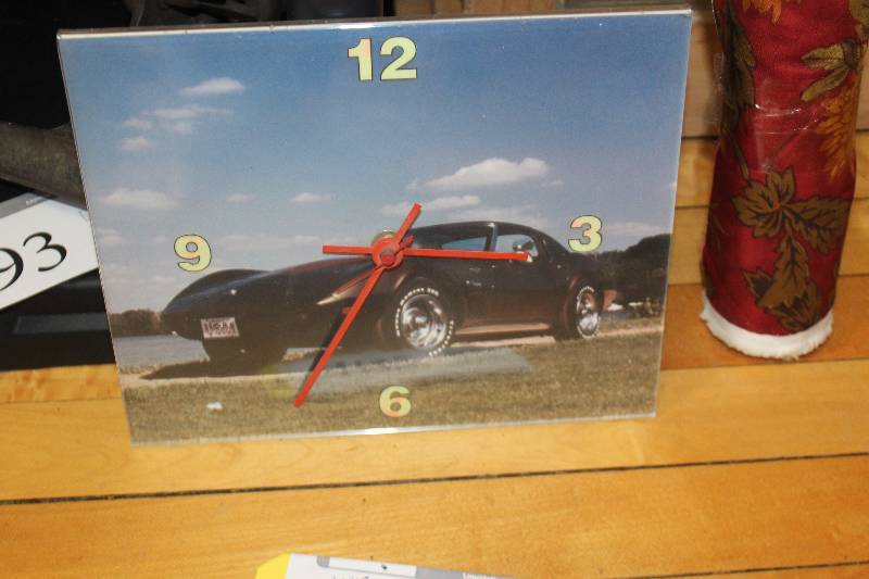 lot 487 image: Clock-Wise Kit Clock Battery Operated Corvette Clock