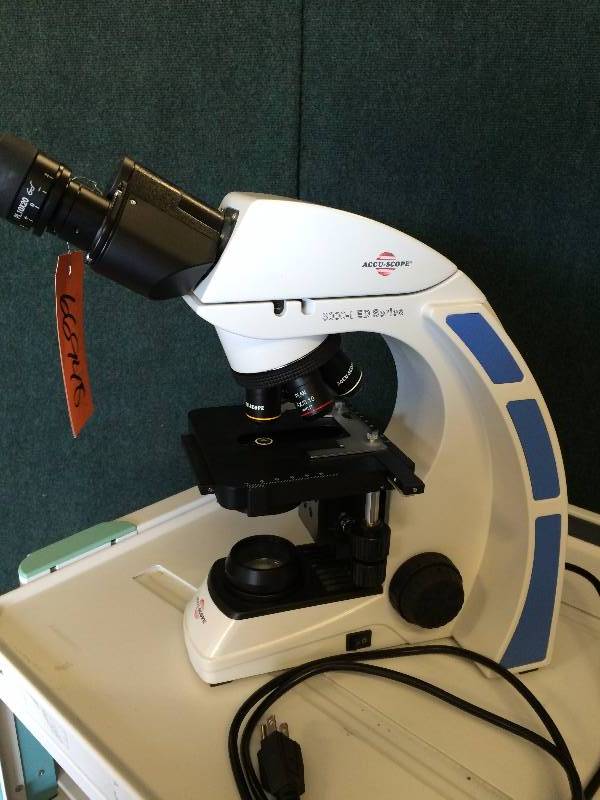 lot 88 image: WOW Retails New $1700 ACCU-SCOPE 3000-LED Life Science Professional Binocular Power Microscope Series - Like New Condition