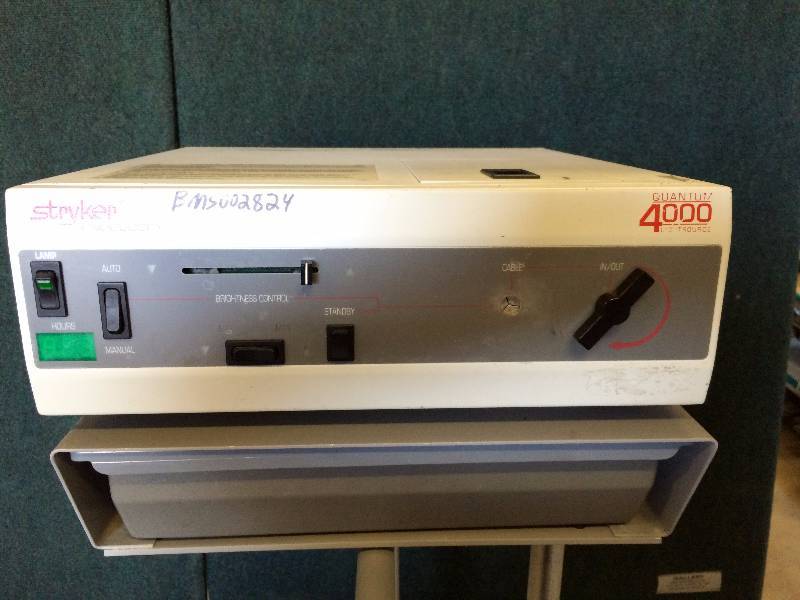 lot 28 image: Retails for $375. Stryker Endoscopy Quantum 4000 Endoscopy  Light Source. Very Good Condition