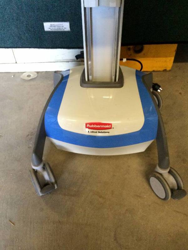 lot 30 image: WOWOW Retails NEW $4000 This is the Ergotron of Your FANTASIES Powered Light Up Rubbermaid Adjustible Sit Or Stand Computer Laptop Cart - Comes With Everything You See Super Condition