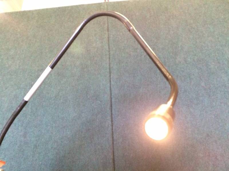 lot 31 image: WOW RETAIL USED $600 Wall Mount WELCH ALLYN PORTABLE EXAM PROCEDURE OBGYN LIGHT 48830 & FOCUSABLE ADJUSTIBLE FIBEROPTIC LAMP LITE PIPE With Wall Mount - EXCELLENT CONDITION