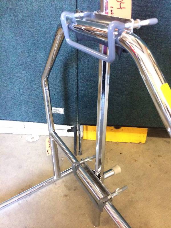 Retails New 350 INVACARE OFFSET TRAPEZE BAR WITH INVACARE FLOOR STAND
