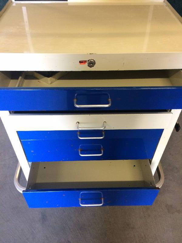lot 111 image: Alert Mechanic Crafters Garage Craftsman Tool Organization Mobile Cart Multiple All Unlocked Drawers Bumper Guards This Is Medical Grade Folks &May be Last One - I want it