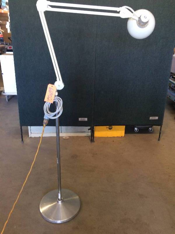 lot 1 image: Retails Used $250 DAZOR 794A Retro Industrial Chic Floating Adjustible Medical Exam Light Lamp Great For The Garage, A Mechanic Light or Crafters - Excellent Condition