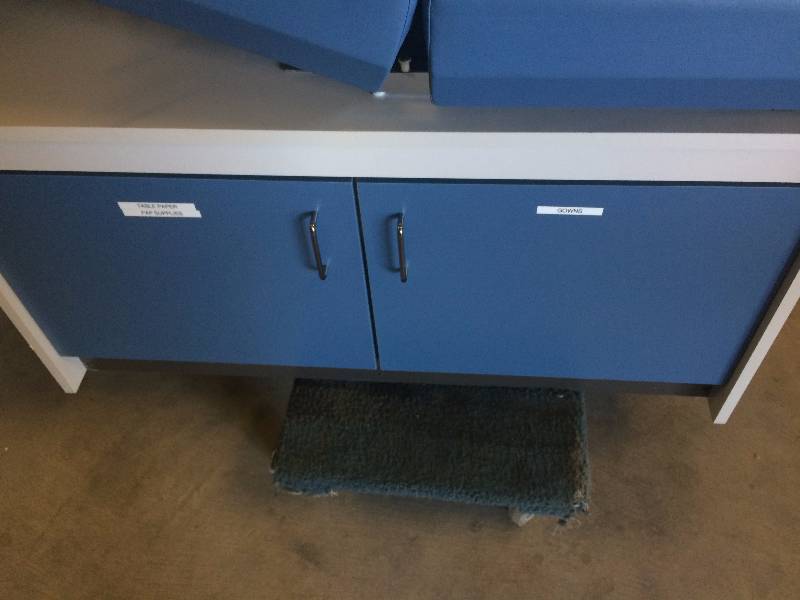 lot 3 image: Medical Hospital Patient Exam Table with 2 Cabinet Storage