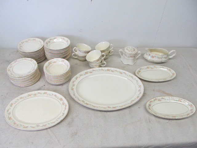 lot 19 image: Set of Antique CROOKSVILLE China