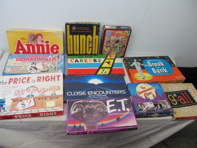 lot 45 image: Lot of Vintage Board Games