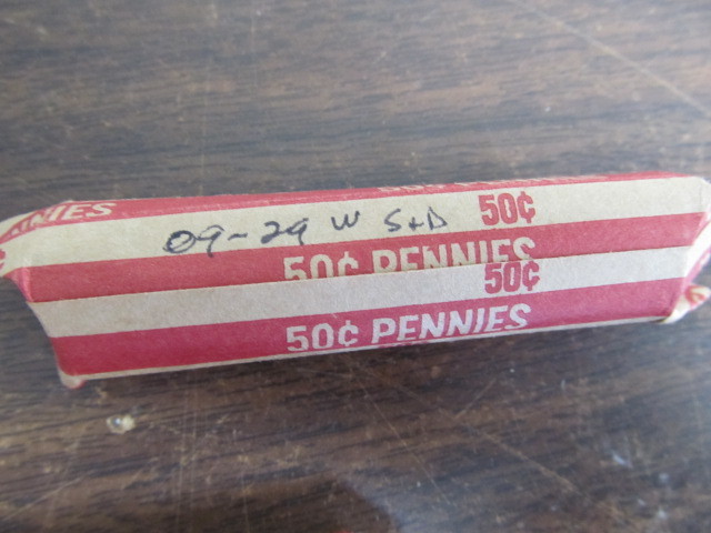lot 99 image: 4 Rolls of Assorted Wheat Pennies