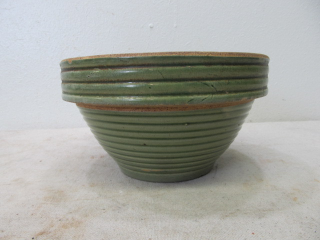 lot 137 image: Antique 8 Stoneware Stacked Disc Mixing Bowl