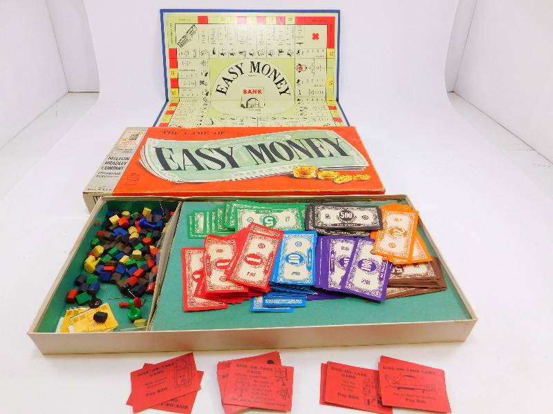 lot 11 image: Vintage Board Game - Easy Money