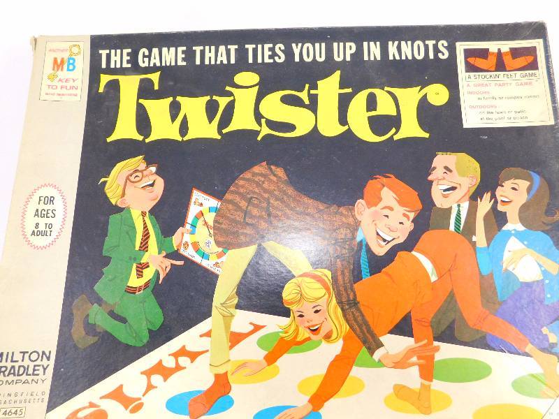 lot 18 image: Vintage Board Game - Twister